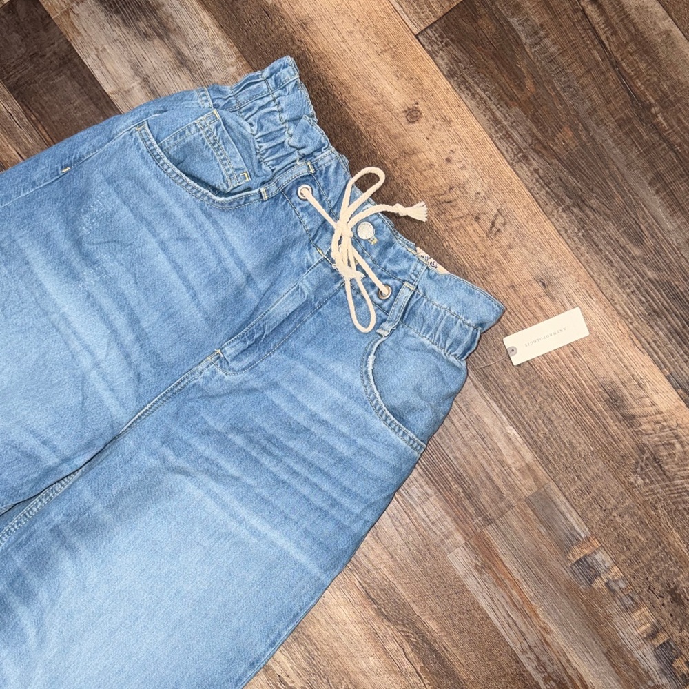 Pilcro Light Blue Wide Leg Flare Jeans - Picture 2 of 10